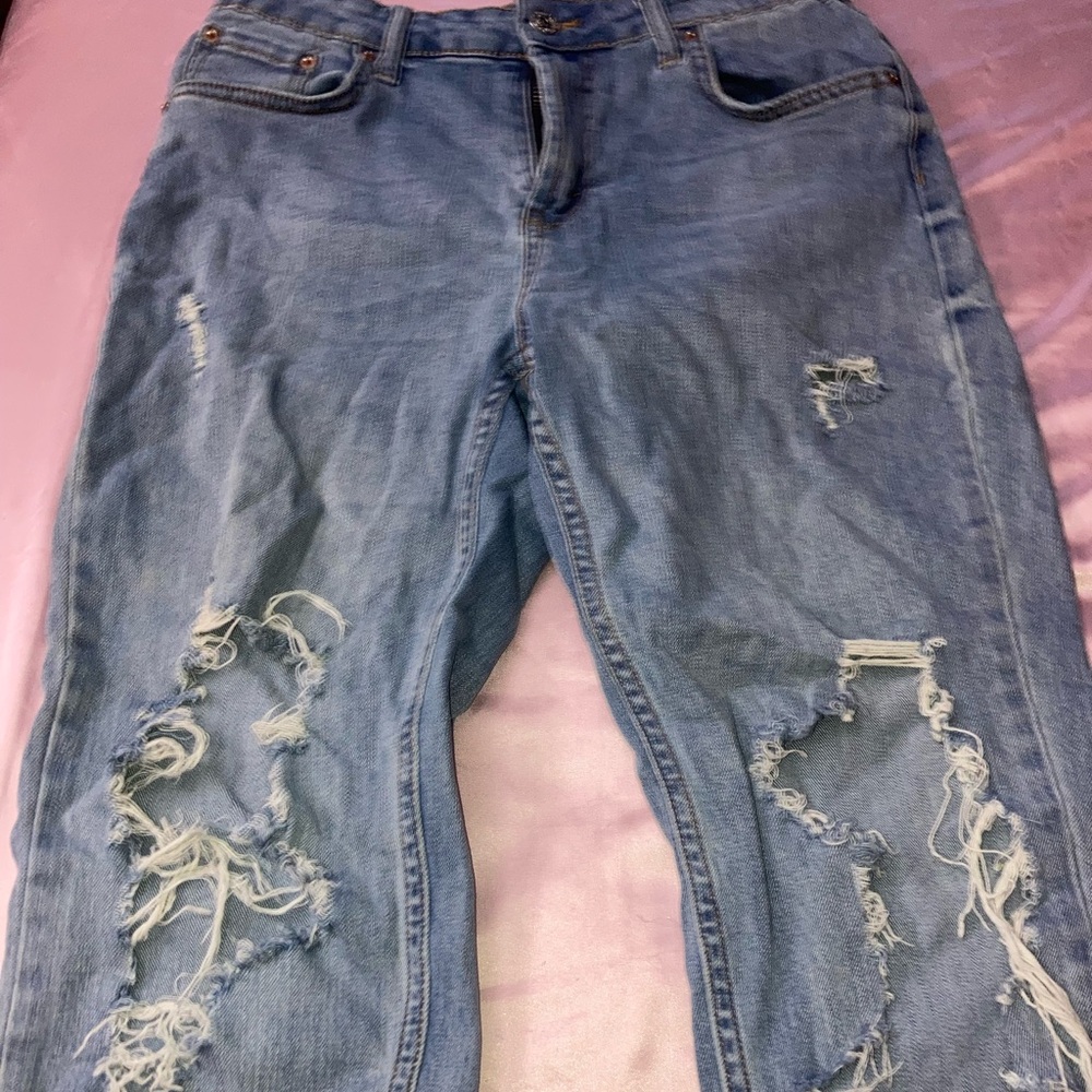 Size 4 Ripped Skinny Jeans